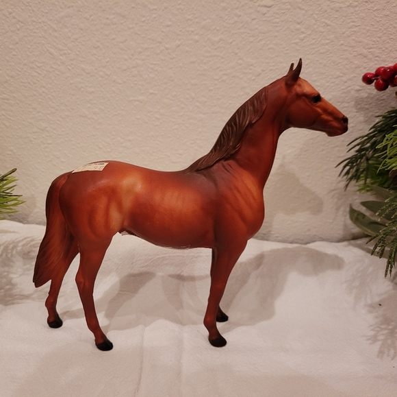 Breyer Man O' War Model Horse #602 Red Chestnut Matte Produced from 1975-1990. - Picture 2 of 11